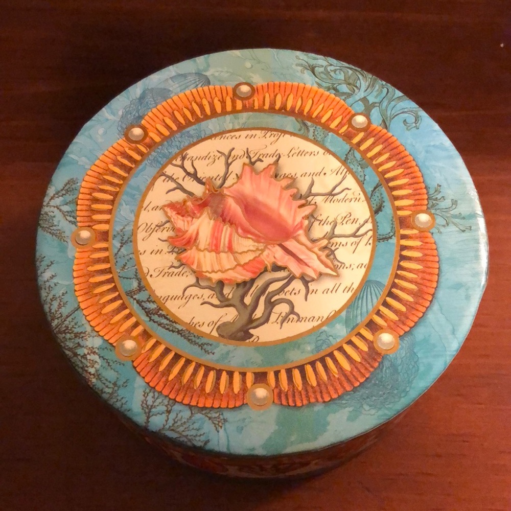 12 Coaster Set In Beautiful Box - Picture 3 of 4